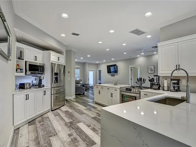 4707 Brixton Ct — Photo 8