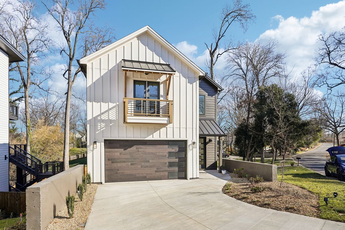 Raney Way-S0402-001.jpg