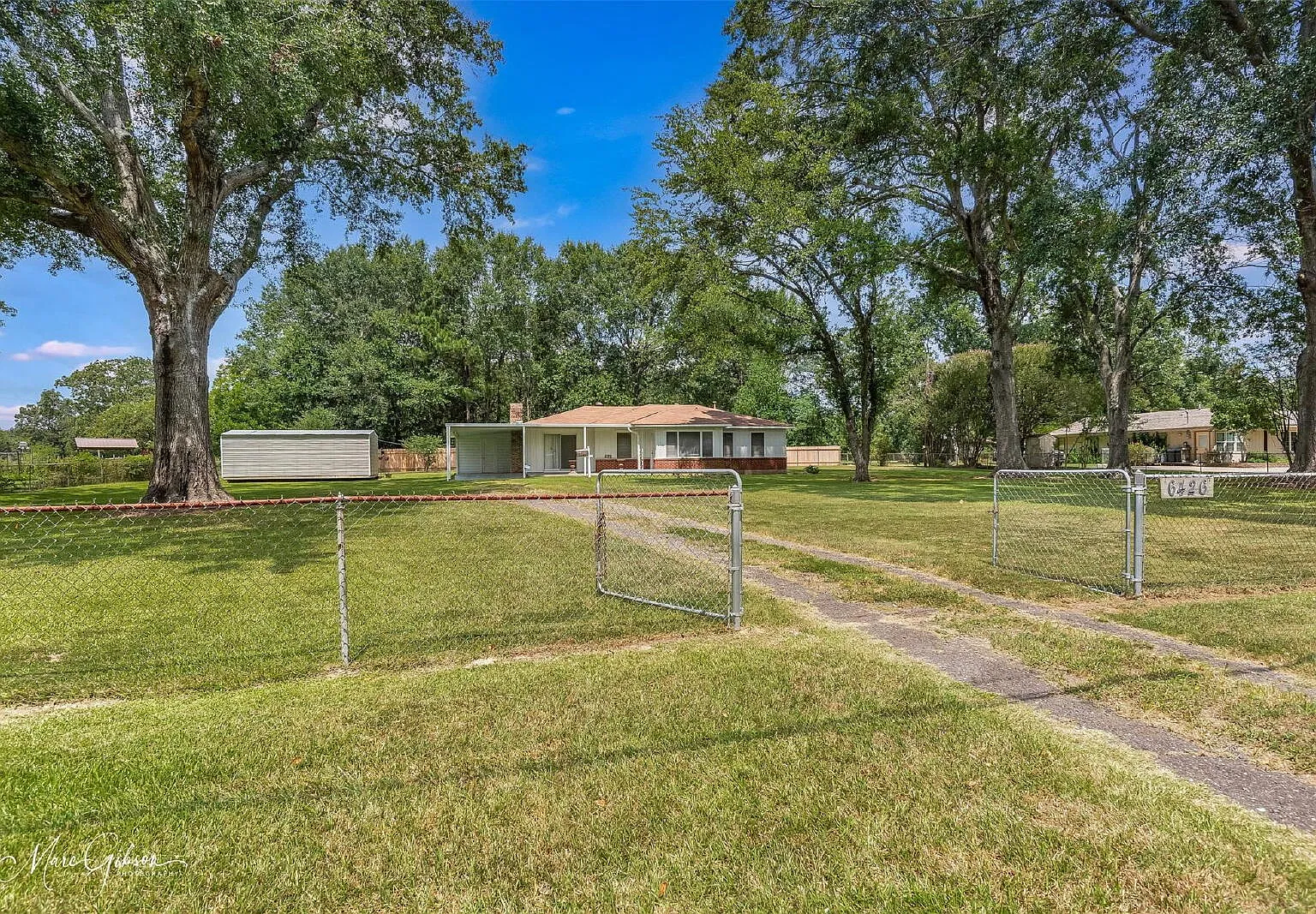 2 bed, 1.5 bath, 951 sqft, $1,100 — Photo 2