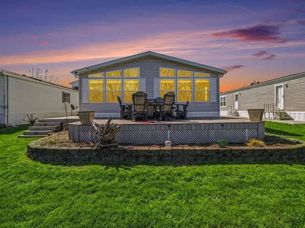 574 Maple Ln, Coldwater, MI 49036