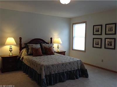5th image of 10 Colony Dr #1