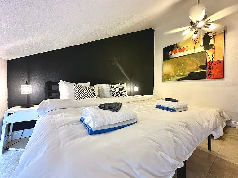 Choose between 1 King Bed or 2 Twin Beds for a restful and customizable stay.
