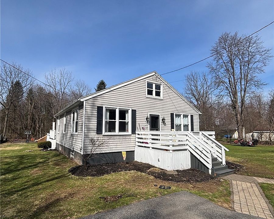 1st image of 23 Phillips St