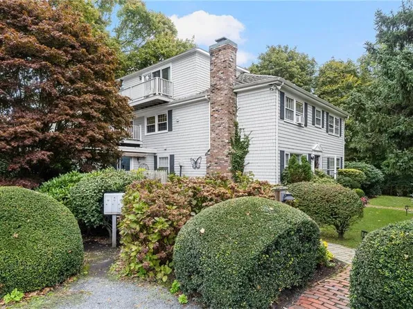 46 Chastellux Ave #C3, Newport, RI 02840