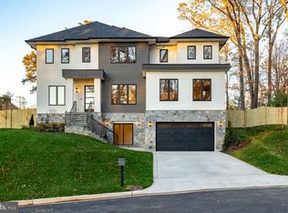 7718 Falstaff Ct, Mc Lean, VA 22102