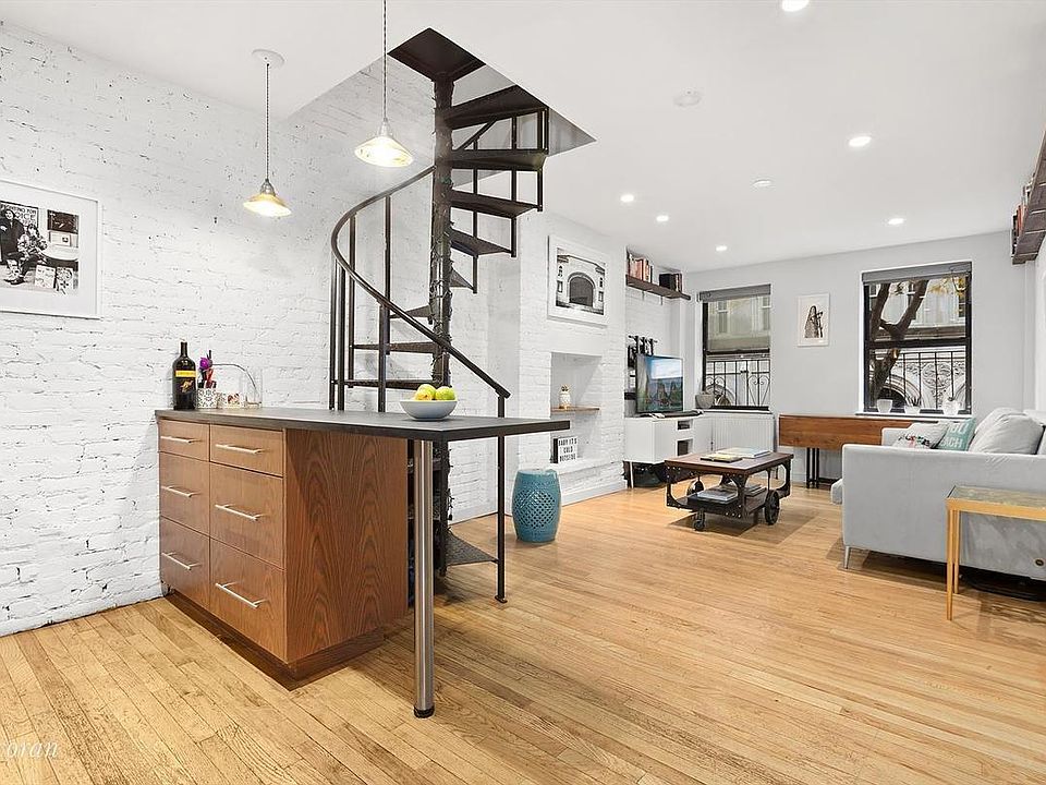 1st image of 118 Suffolk St APT 2A