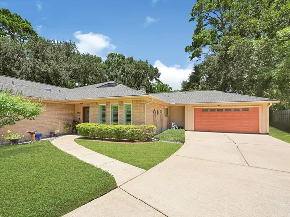 8210 Letica Dr, Houston, TX 77040