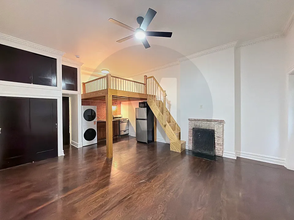 5 Weehawken St #1B