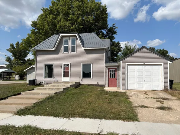 113 1st St, Lynnville, IA 50153