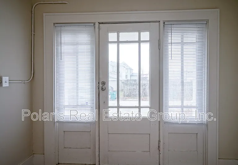 208 W Williams St — Photo 5