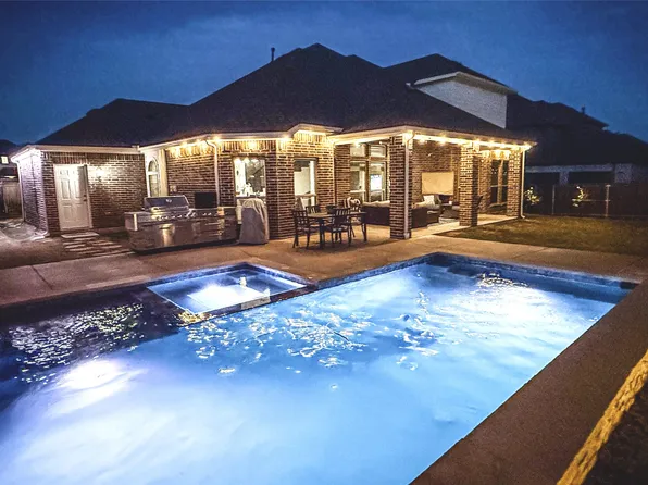 4305 Curlew Ln, Garland, TX 75043