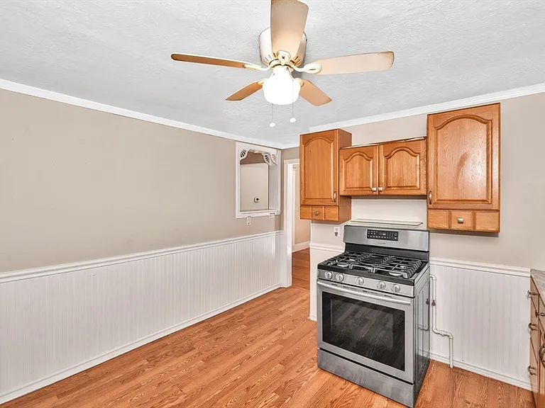 1877 Hyde Park Ave #3 — Photo 27