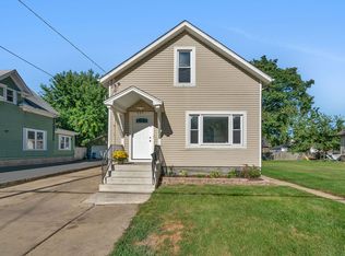 531 Hinman St, Aurora, IL 60505