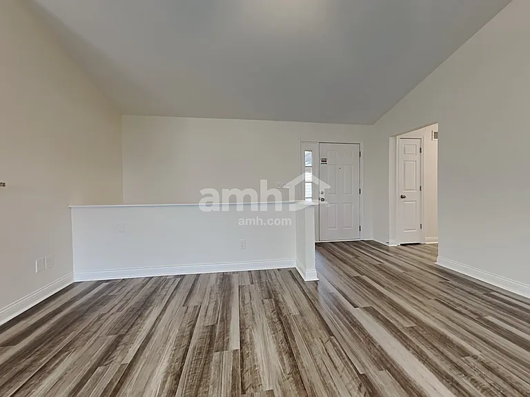 10323 Savannah Ct — Photo 7