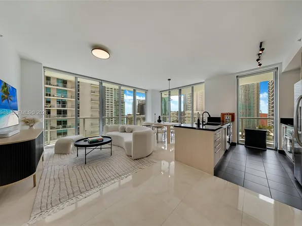 1111 SW 1st Ave, Miami, FL