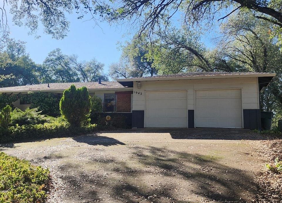 1st image of 1942 Canyon Rd