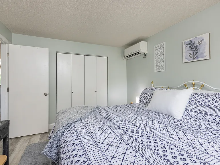 146 W Grand Ave #79 — Photo 17