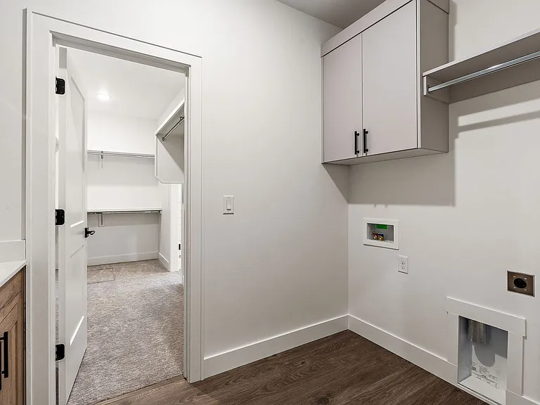 1806 N Black Elm Ln — Photo 32