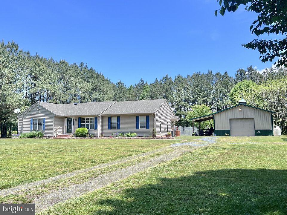 2nd image of 3460 Blades Rd