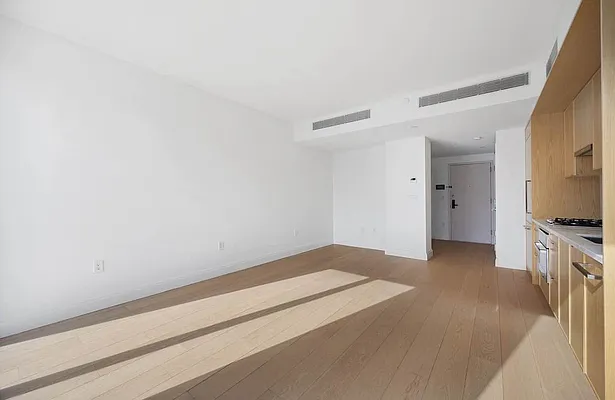 Rented by Nest Seekers International | media 6