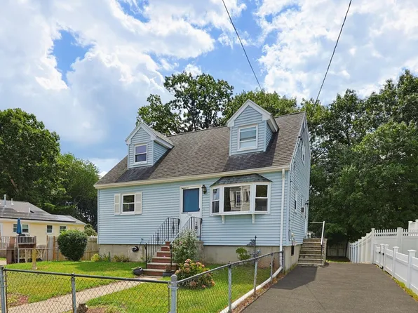 135 Crane St, Dedham, MA 02026