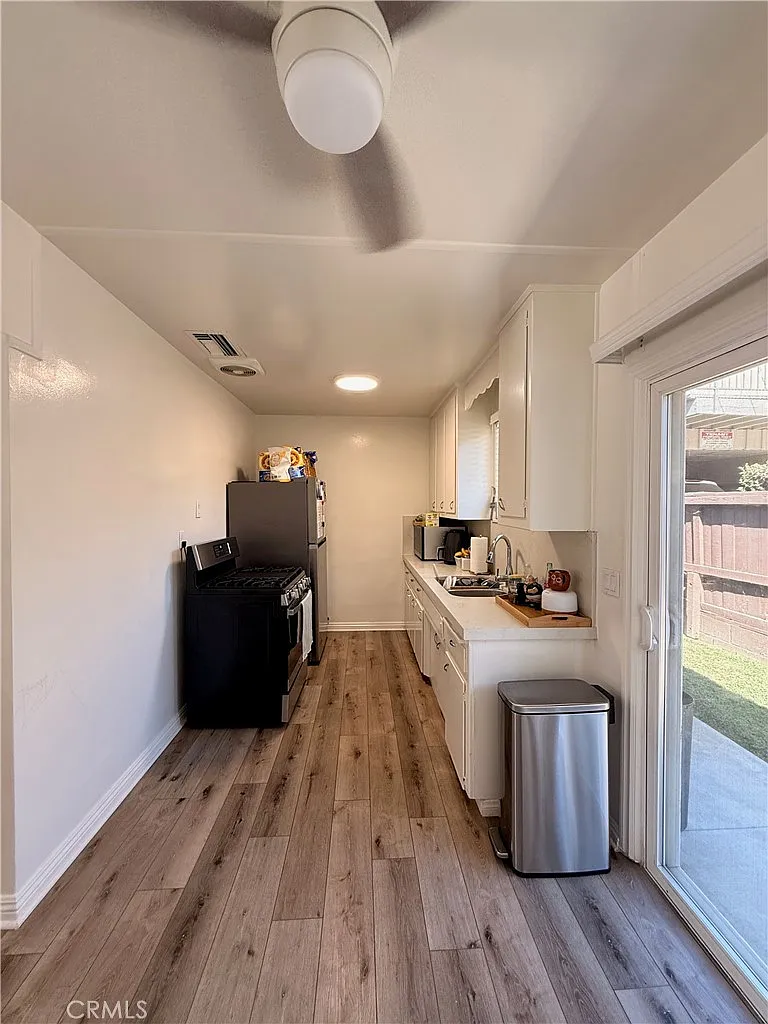 2 bed, 1250 sqft, $2,500 — Photo 3