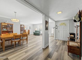 1132 E VILLAGE CIRCLE Drive, Phoenix, AZ 85022