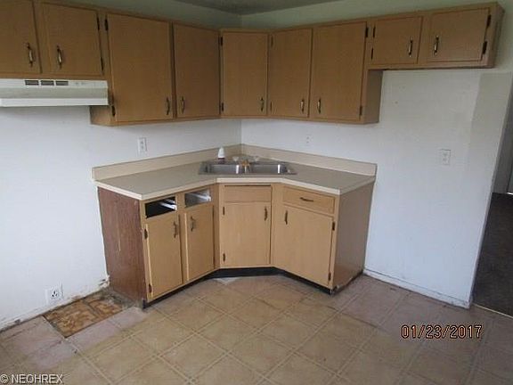 5th image of 1306 Massachusetts Ave