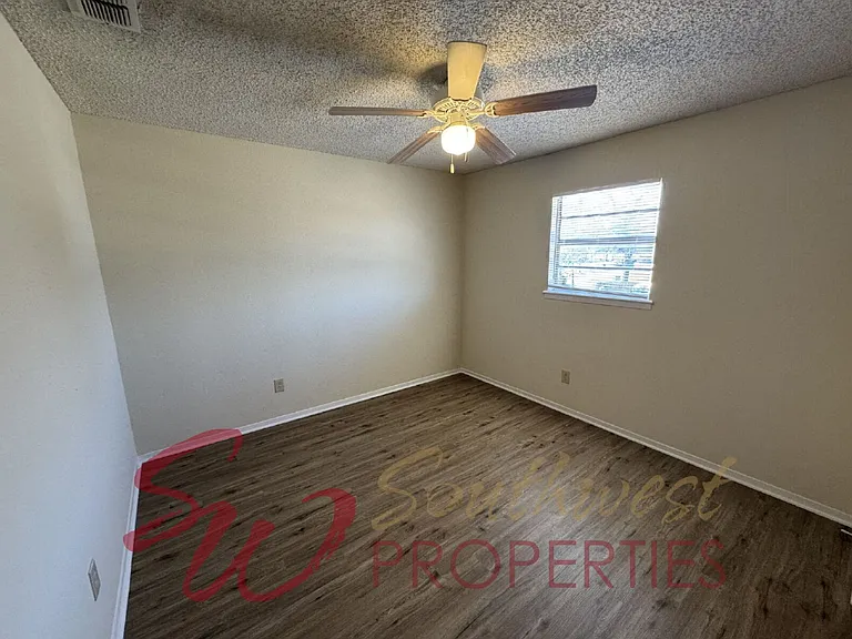 1387 W McNeill St #7 — Photo 8