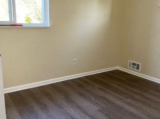 4009 Harding St, Dearborn Heights, MI 48125