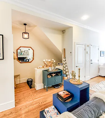 Rented by Amicourt LLC | media 6