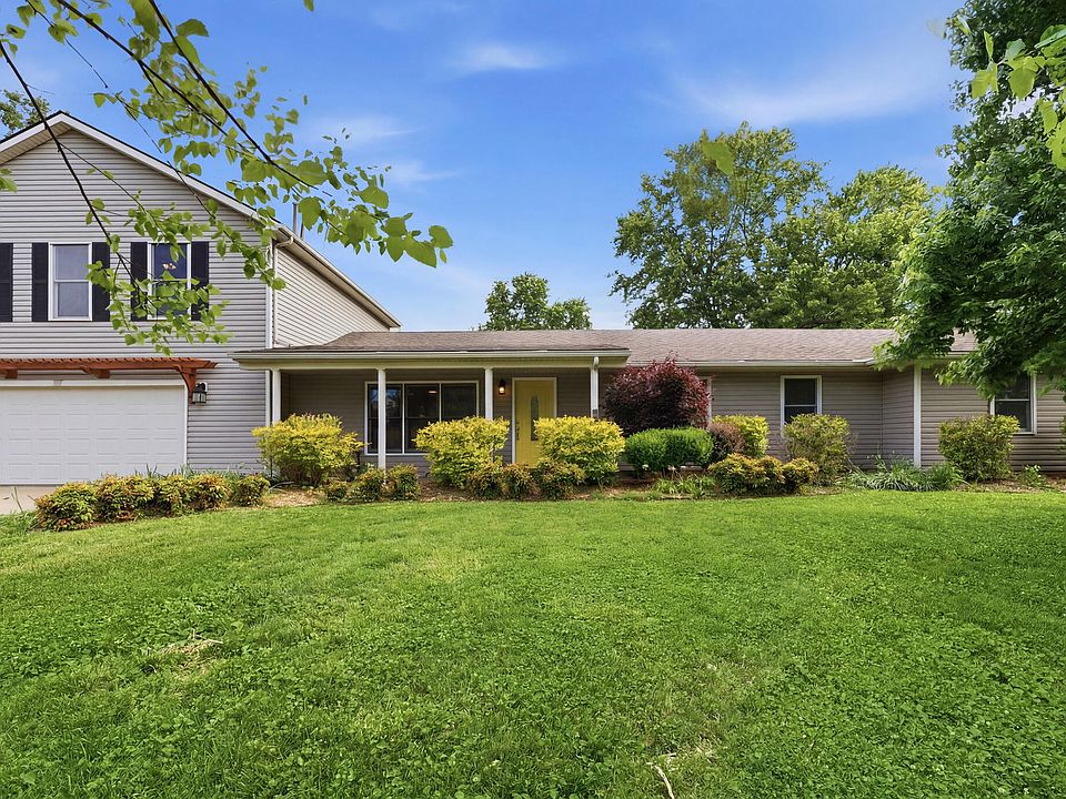 1st image of 3028 Arrowhead Dr