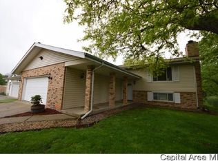 104 Neptune Villa, Springfield, IL 62703