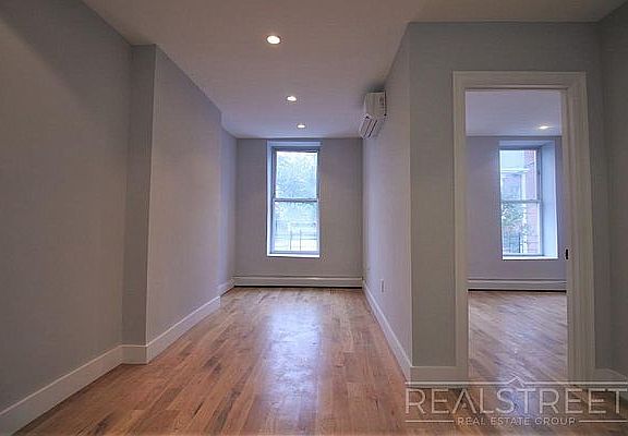 3rd image of 491 Tompkins Ave APT 2