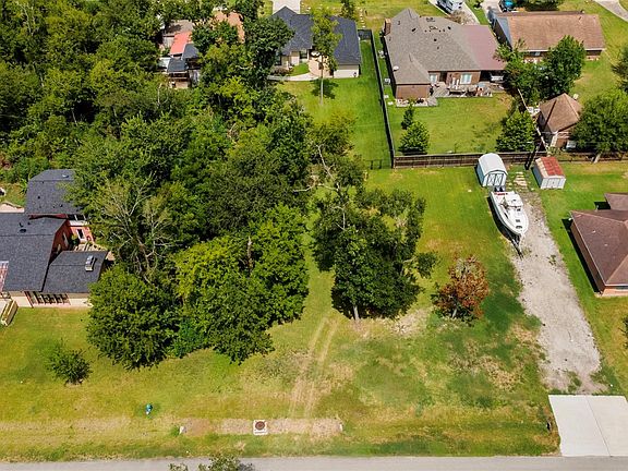4th image of Eastbrook Dr