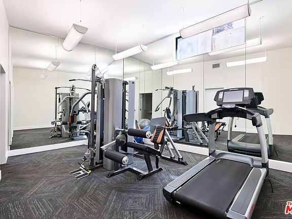 4th image of 8755 N Shoreham Dr #202