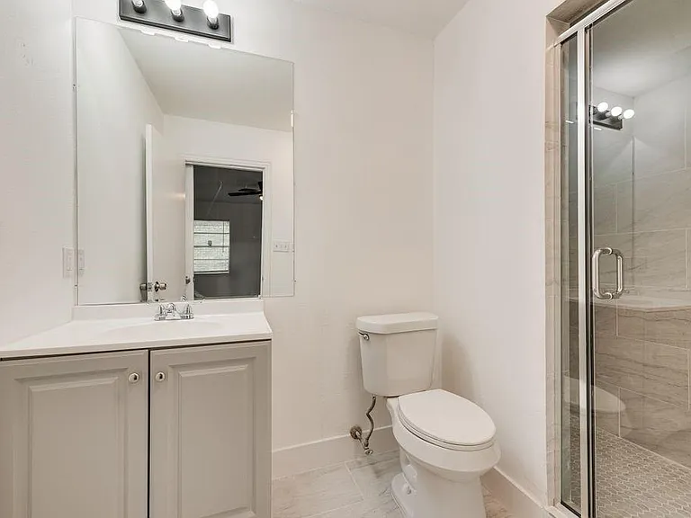1614 Brent Ct — Photo 12