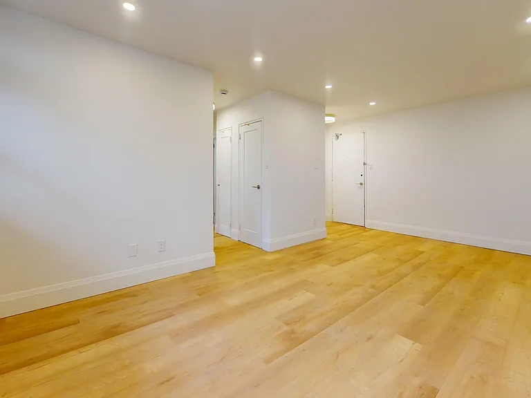 1 Marquette Ave — Photo 60