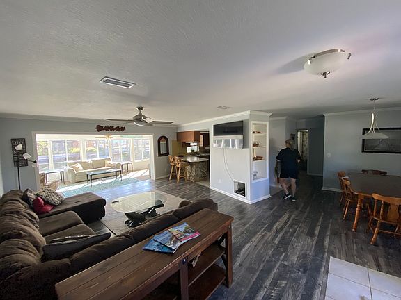 3rd image of 3905 N Seminole Point