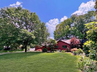 611 Hessel Blvd, Champaign, IL