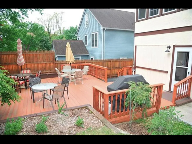 321 Spring St #1 — Photo 9
