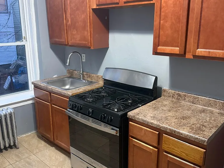 18 N 12th St #104 — Photo 8