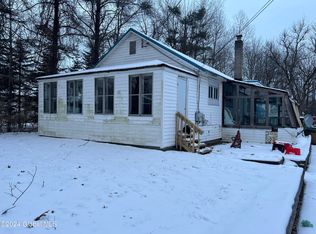 110 Dunsbach Rd, Halfmoon, NY 12065