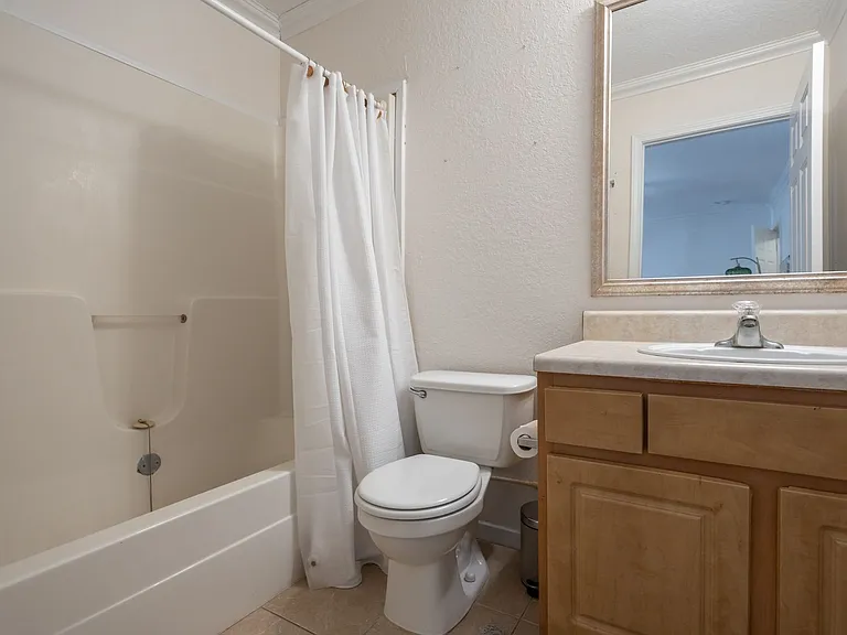 114 Cedar St — Photo 27