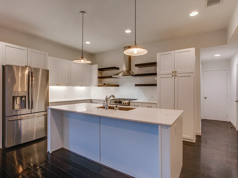 602 Finley Ct — Photo 10