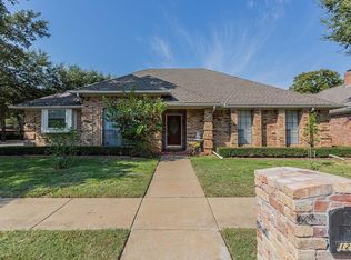 1221 Parkrow Pl, Irving, TX 75060