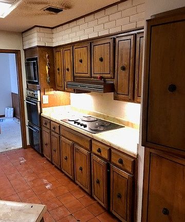 4th image of 302 Wood Shadow St