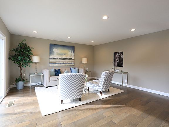 5th image of 6444 Menlo Dr