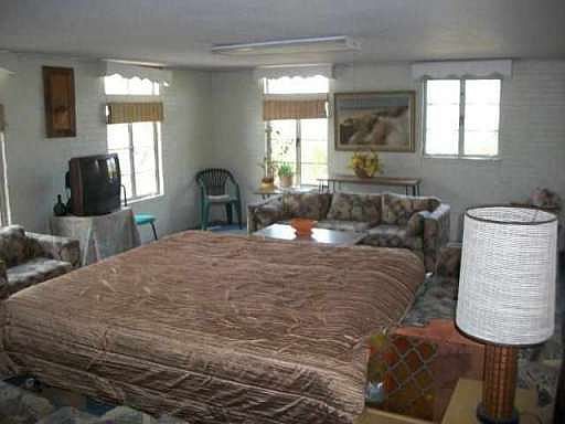 5th image of 100 Hilltop Dr