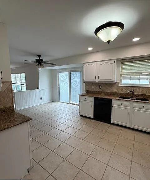 108 Parkside Dr — Photo 14